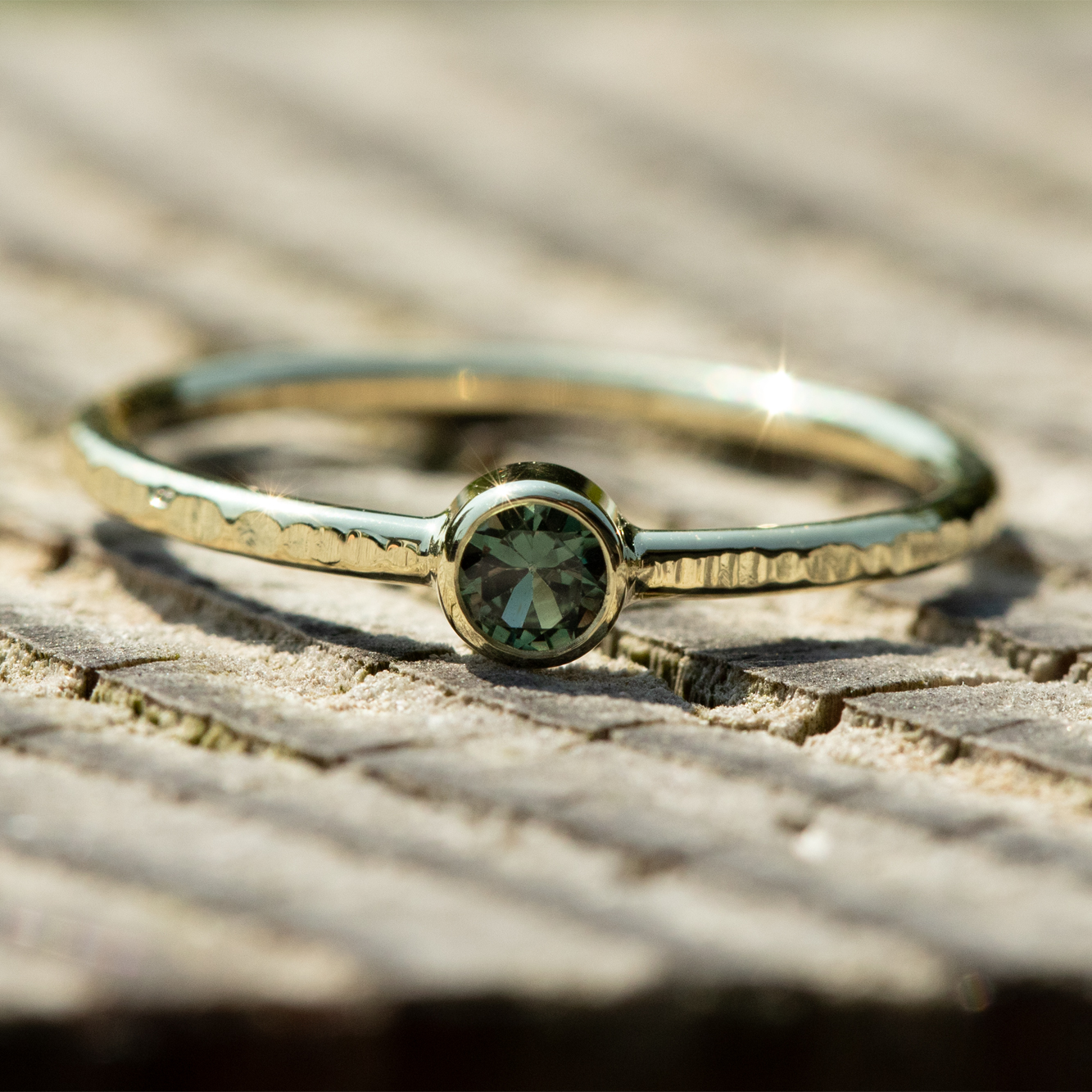 Groene steen ring.